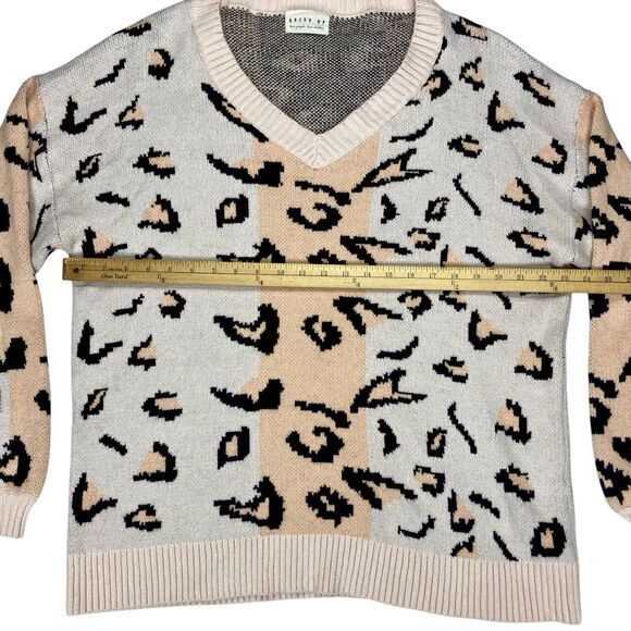 Dress Up Sweater Womens L Beige Orange Cheetah Print Oversized Modest Chic Cozy - Picture 9 of 16